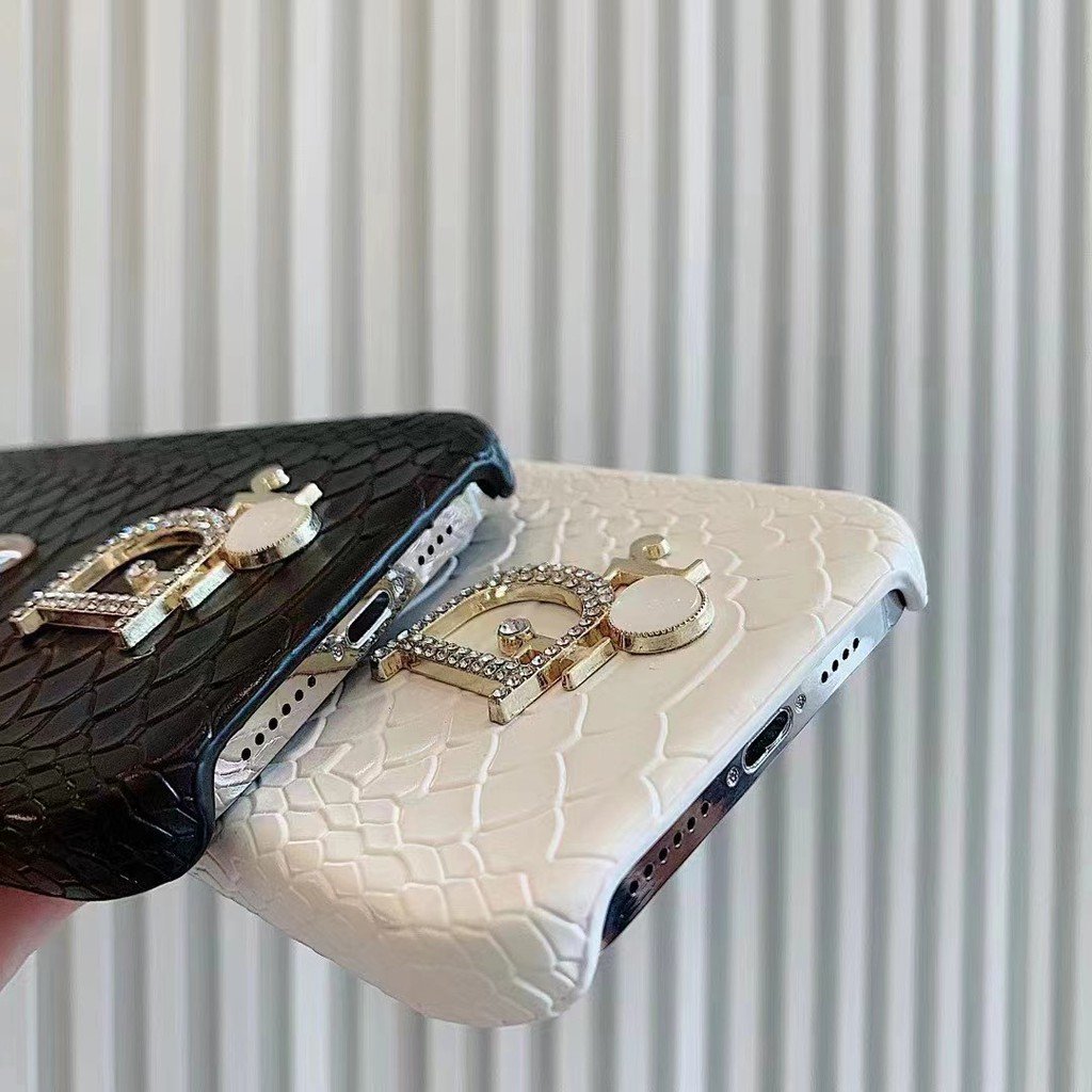 Stylish Snake Pattern Phone Case for iPhone 12-18 Pro & Pro Max