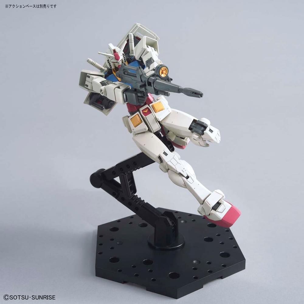 Gundam 1/144 HGUC Gundam 0079 RX-78-2 Gundam [Beyond Global] 40th Anniversary Model Kit Exclusive