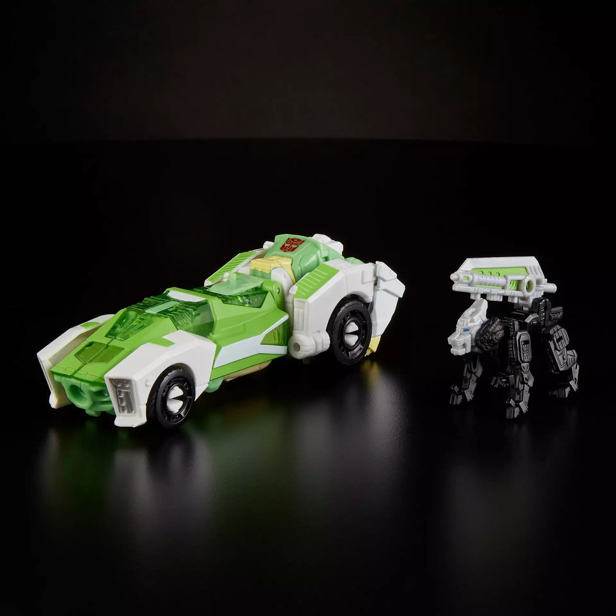 Transformers Generations War For Cybertron: Siege Deluxe Greenlight and Dazzlestrike Action Figure WFC-S15