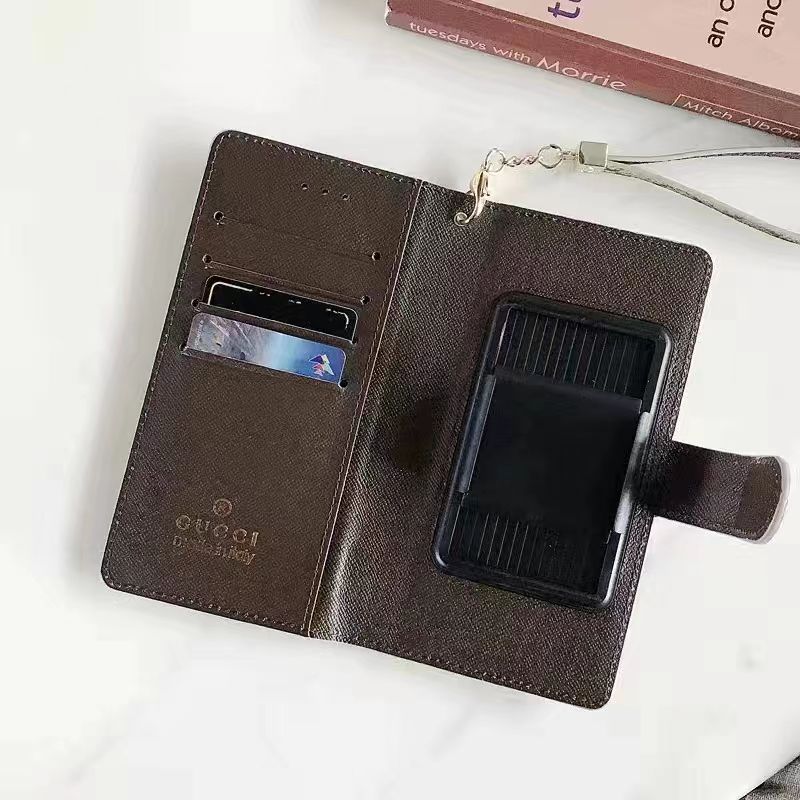 Luxury GG Chain Wallet Case for Samsung Galaxy S22-S26 Series